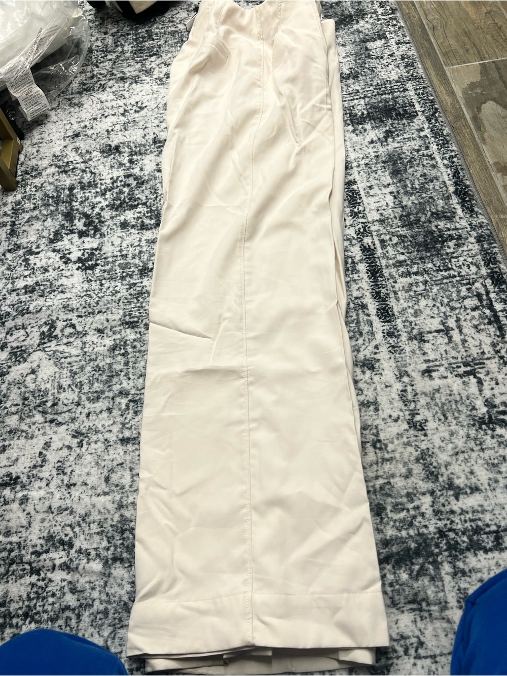 Straight-Leg Pants in Light Beige